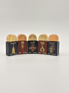 LATTAFA – 5 PC MINI SPRAY (Art of Arabia III, Ajwaa, Al Qiam Gold, Masa, Brioche Vanille)