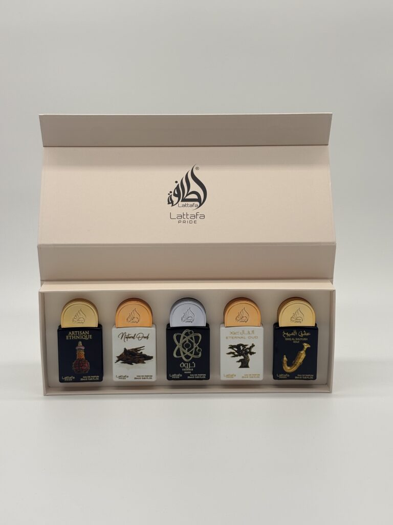 LATTAFA – 5 PC MINI SPRAY SET (Artisan Ethnique, Natural Oud, Tharwah Silver, Eternal Oud, Ishq Al Shuyuk)